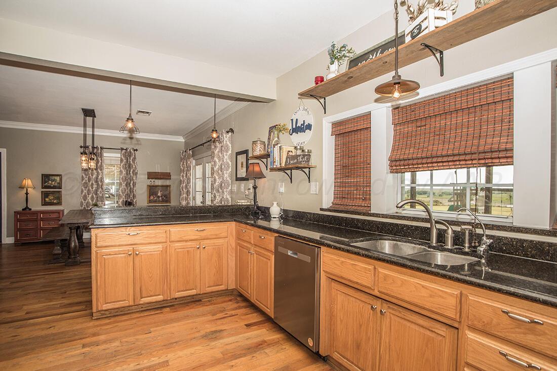 23250 Brown Road Canyon, TX 79015 - Photo 19 of 47 Kitchen