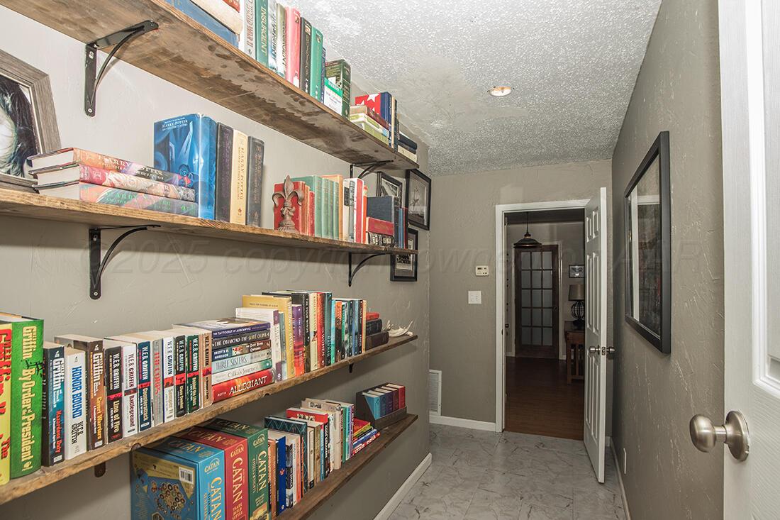 23250 Brown Road Canyon, TX 79015 - Photo 23 of 47 Hall