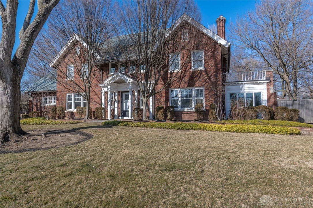 215 Southview Road Dayton, OH 45419 - Photo 7 of 97