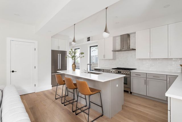 $1,260,000 | 8 Poplar Road, Unit B, Cambridge, MA 02138