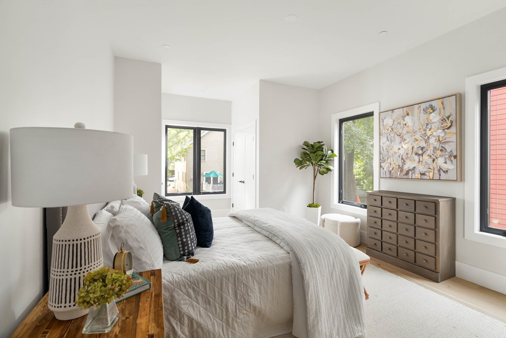 8 Poplar Road, Unit B Cambridge, MA 02138 - Photo 14 of 34