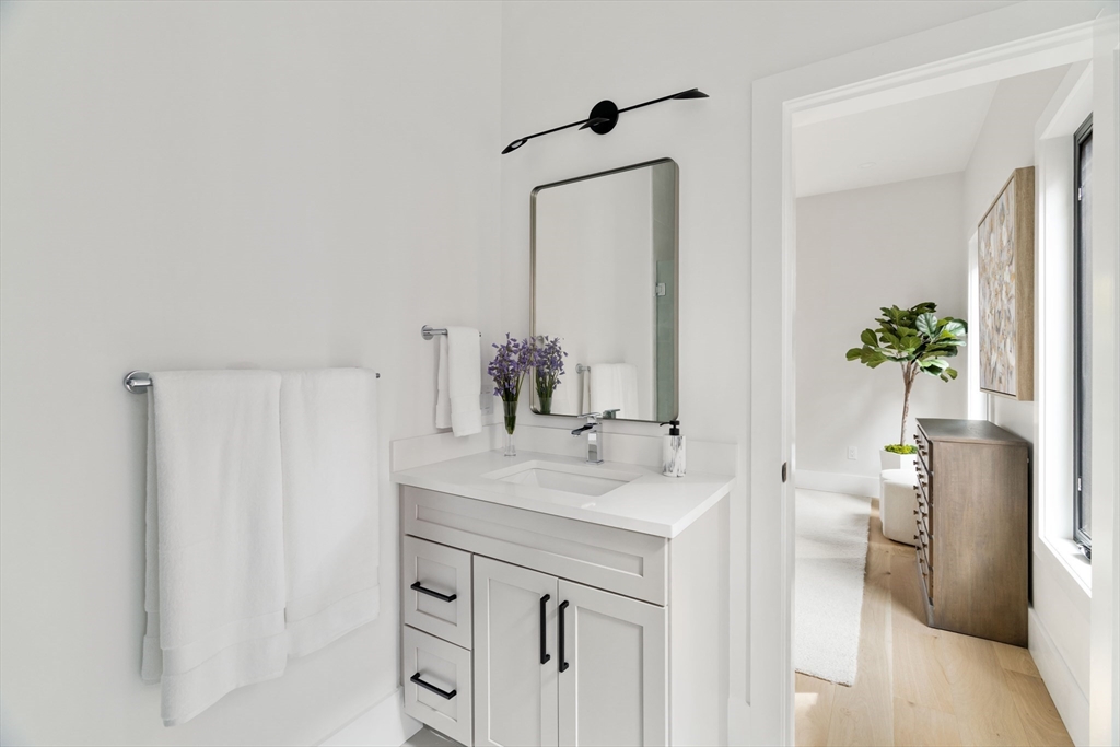 8 Poplar Road, Unit B Cambridge, MA 02138 - Photo 18 of 34