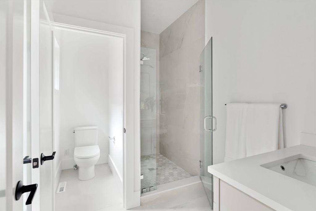 8 Poplar Road, Unit B Cambridge, MA 02138 - Photo 19 of 34