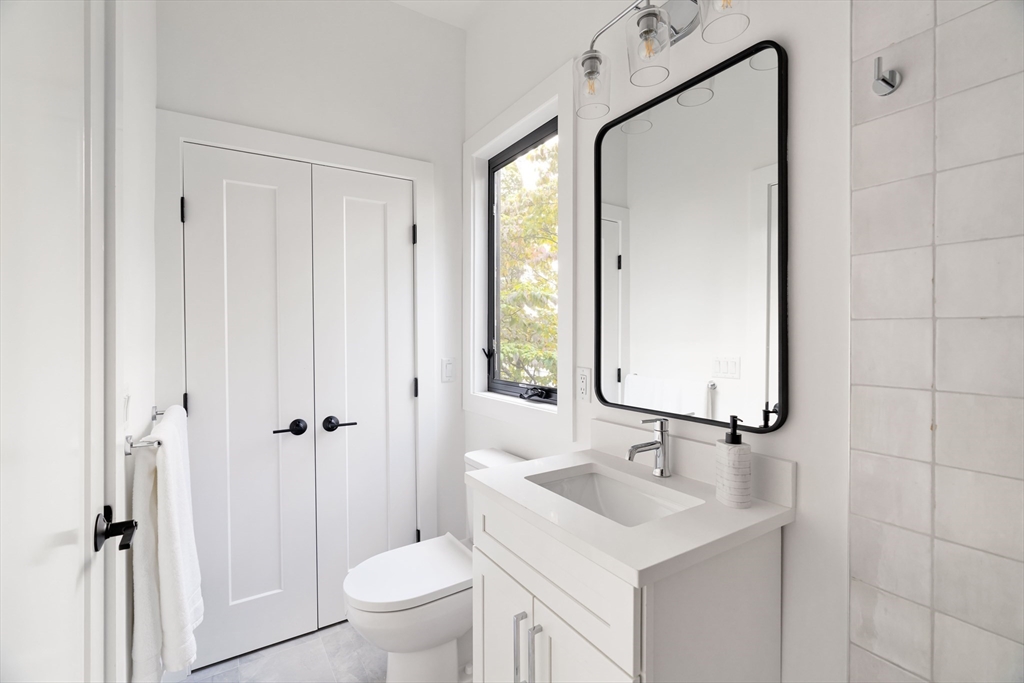 8 Poplar Road, Unit B Cambridge, MA 02138 - Photo 24 of 34