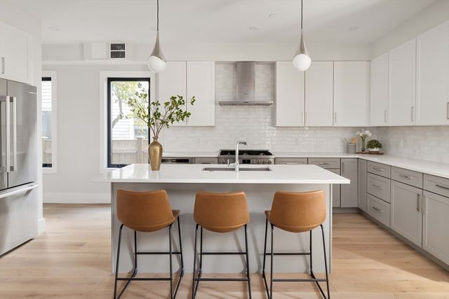 $1,260,000 | 8 Poplar Road, Unit B, Cambridge, MA 02138