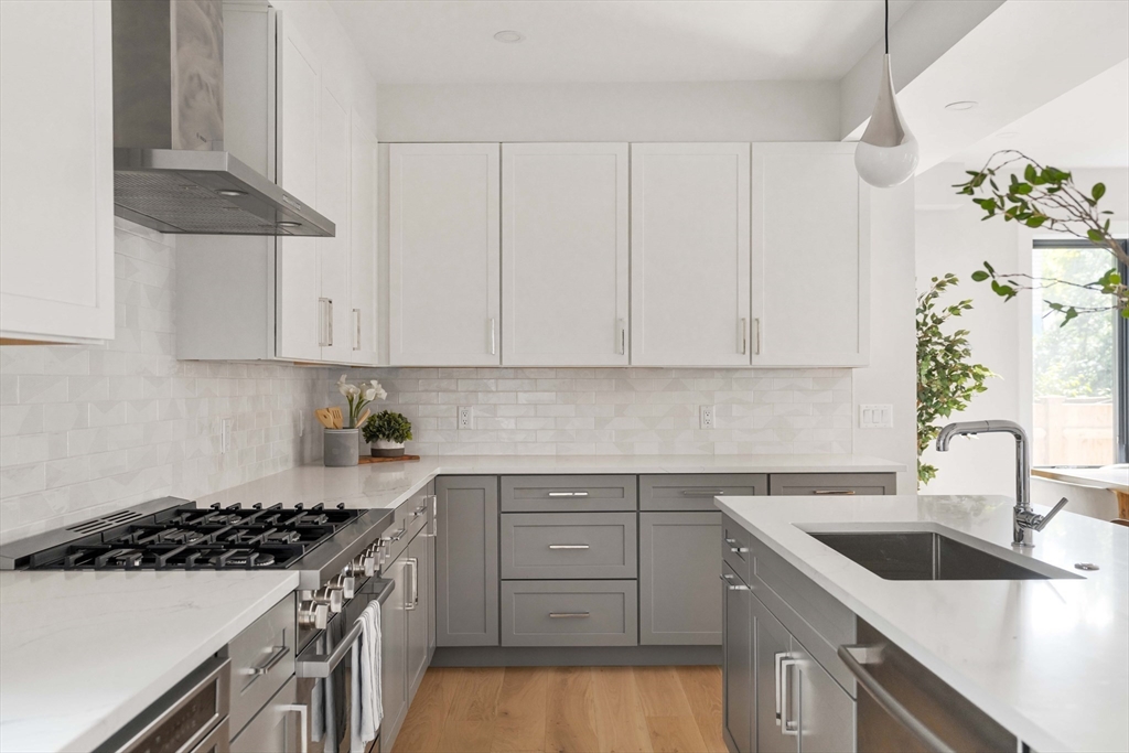 8 Poplar Road, Unit B Cambridge, MA 02138 - Photo 6 of 34