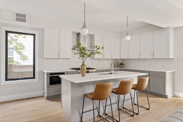 $1,260,000 | 8 Poplar Road, Unit B, Cambridge, MA 02138