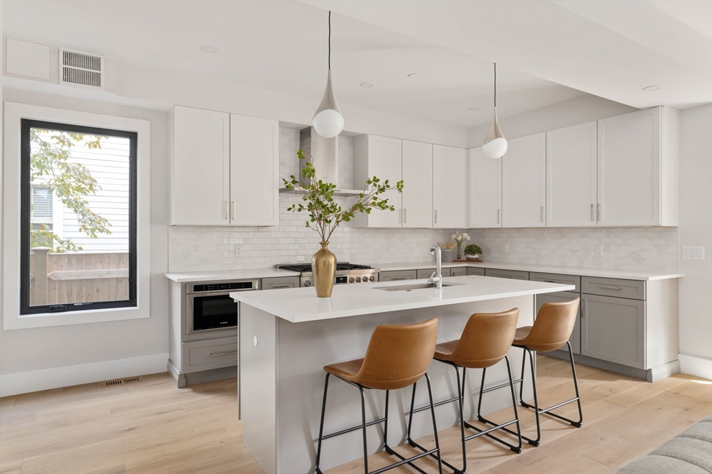 8 Poplar Road, Unit B Cambridge, MA 02138 - Photo 7 of 34