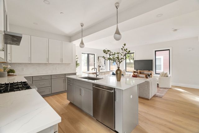 $1,260,000 | 8 Poplar Road, Unit B, Cambridge, MA 02138