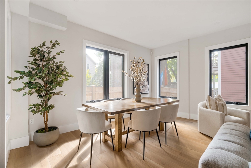 8 Poplar Road, Unit B Cambridge, MA 02138 - Photo 10 of 34