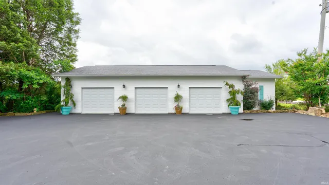 $675,000 | 16834 North State Road 66, Cannelton, IN 47520