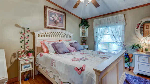 $649,000 | 16834 North State Road 66, Cannelton, IN 47520