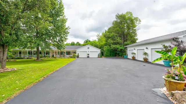 $675,000 | 16834 North State Road 66, Cannelton, IN 47520