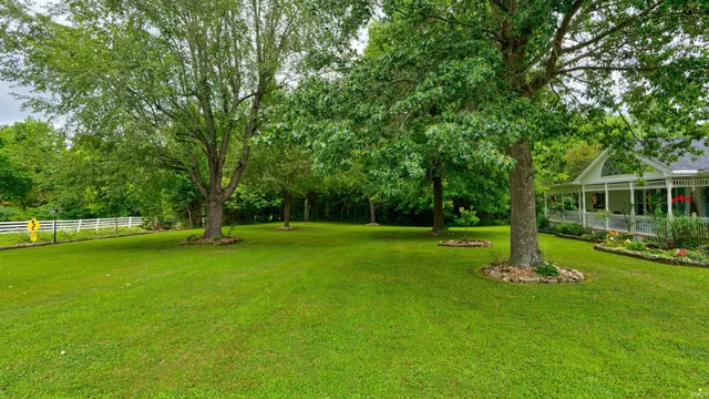 $675,000 | 16834 North State Road 66, Cannelton, IN 47520