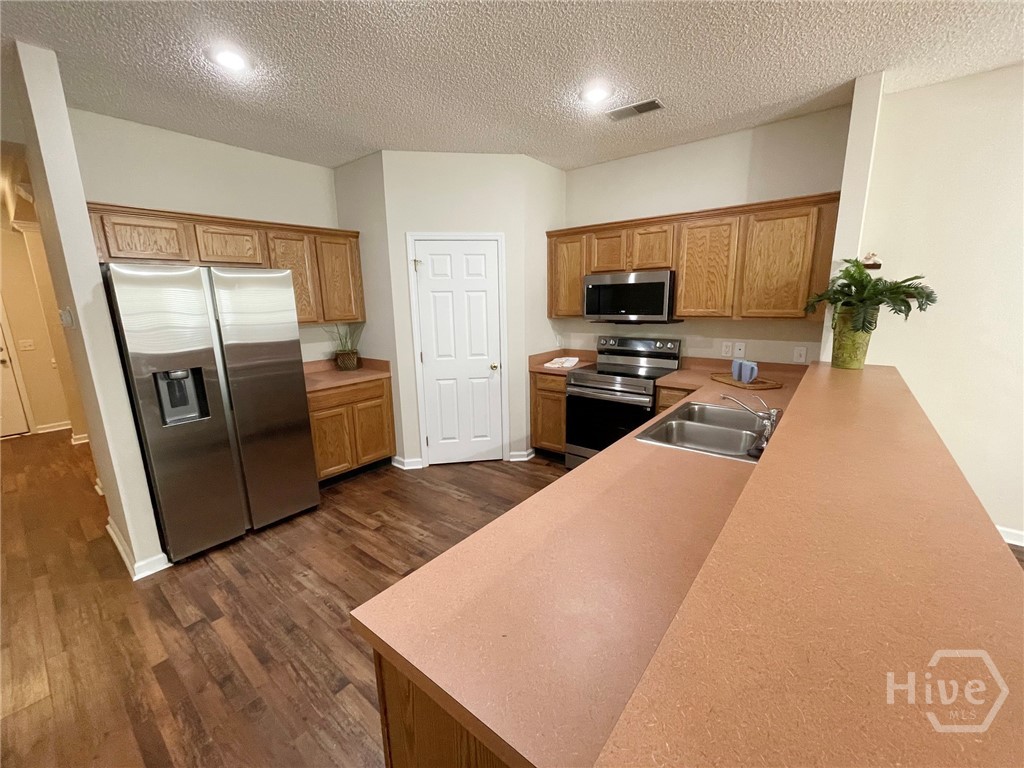 41 Quartz Way Savannah, GA 31419 - Photo 13 of 49