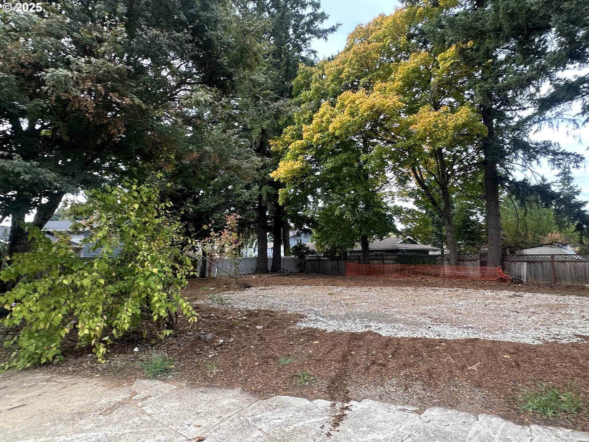 3905 Southeast 147th Avenue Portland, OR 97236 - Photo 11 of 26