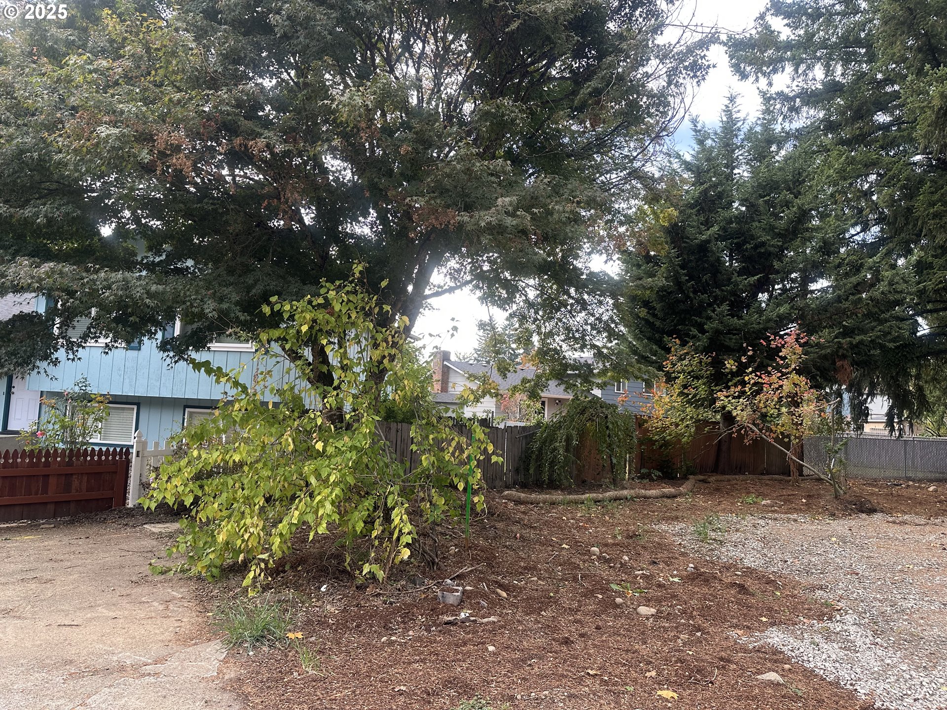 3905 Southeast 147th Avenue Portland, OR 97236 - Photo 13 of 26