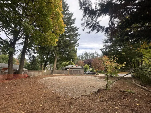 $190,000 | 3905 Southeast 147th Avenue, Portland, OR 97236