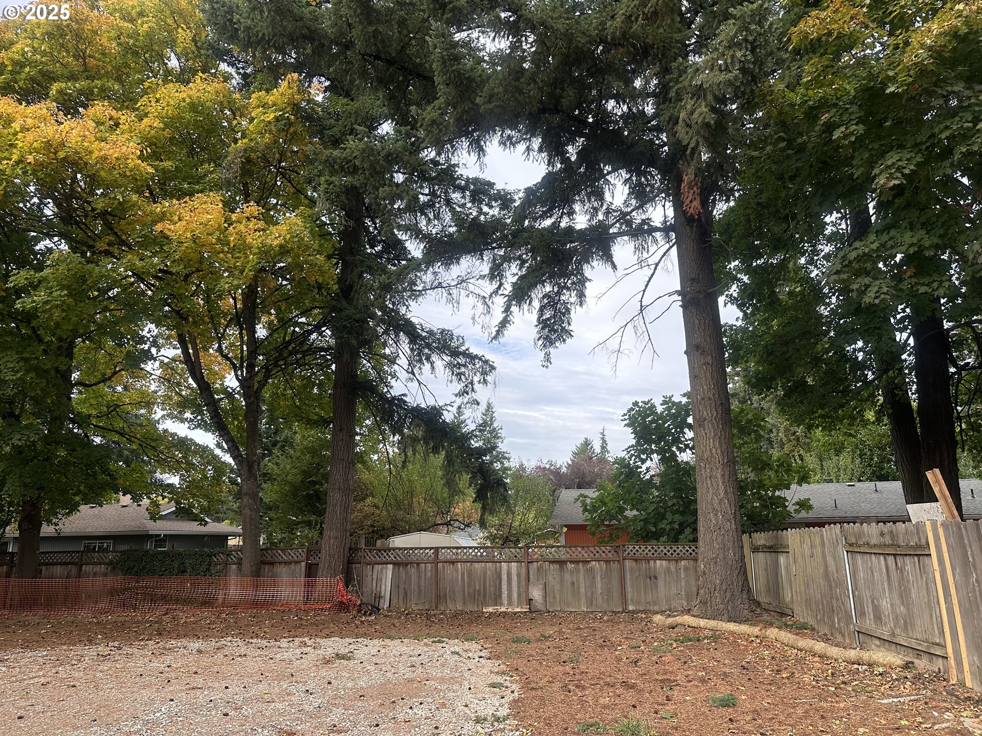 3905 Southeast 147th Avenue Portland, OR 97236 - Photo 6 of 26