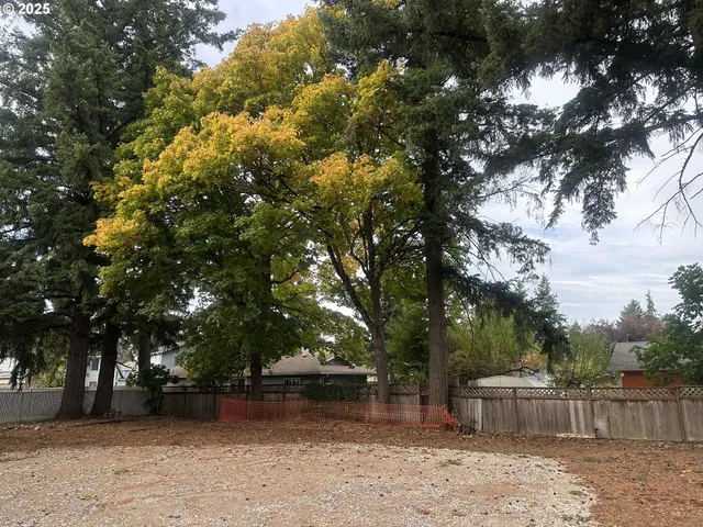 $190,000 | 3905 Southeast 147th Avenue, Portland, OR 97236