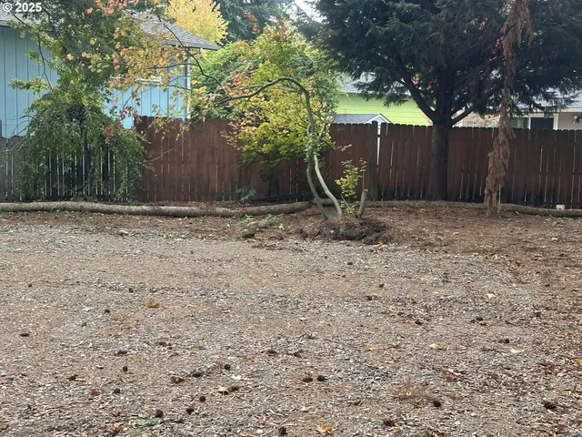 $190,000 | 3905 Southeast 147th Avenue, Portland, OR 97236