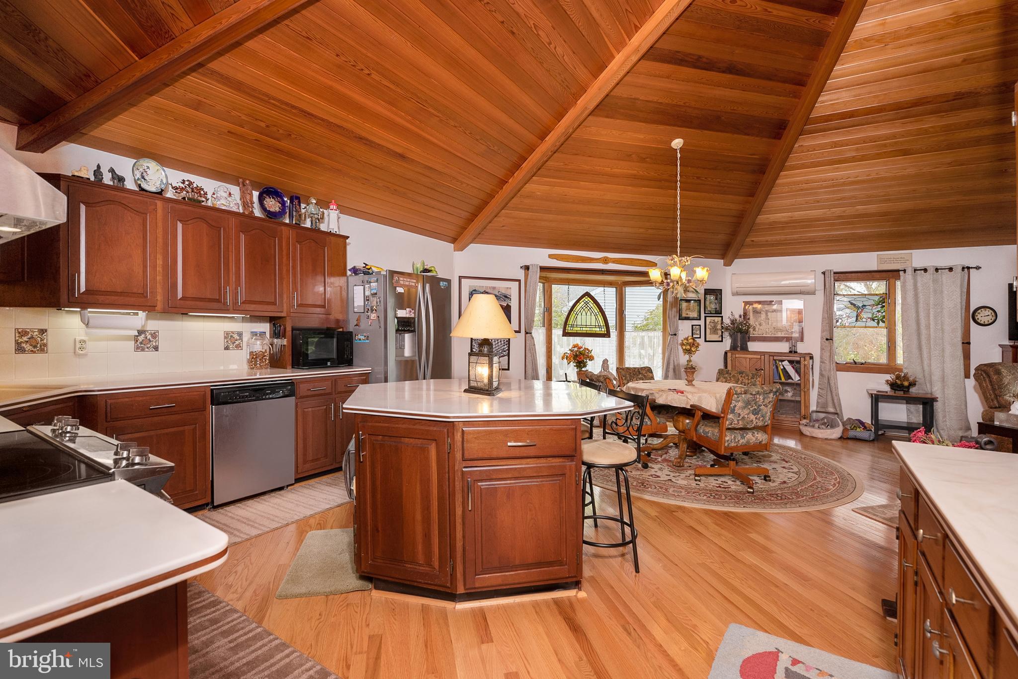 1670 Glebe Road Earleville, MD 21919 - Photo 27 of 35 Kitchen center island