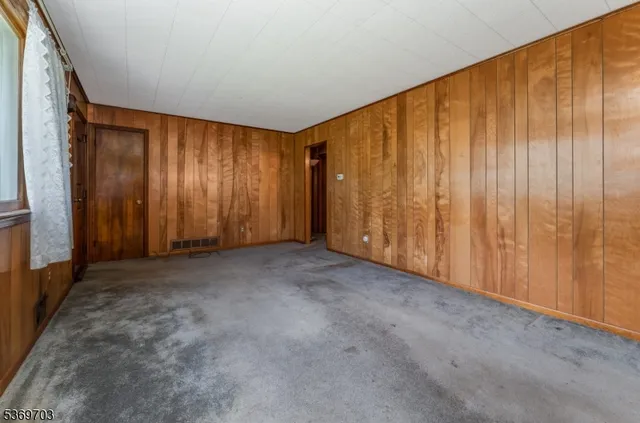 $389,900 | 26 Regional Road, Annandale, NJ 08801