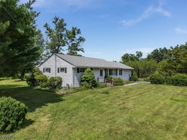 $389,900 | 26 Regional Road, Annandale, NJ 08801