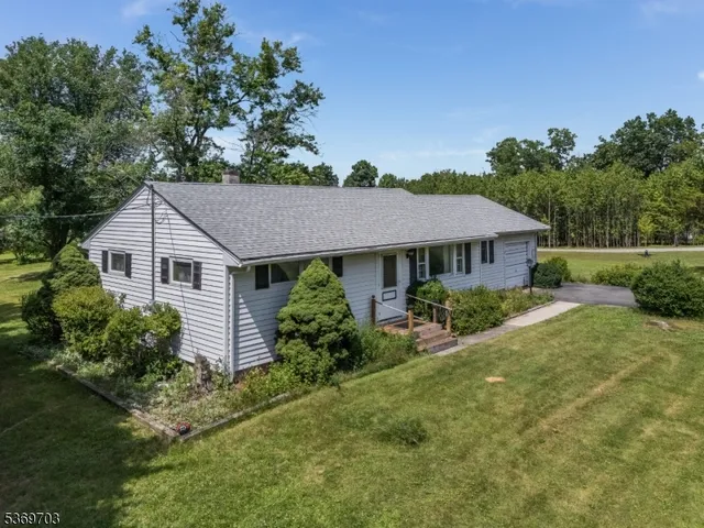 $389,900 | 26 Regional Road, Annandale, NJ 08801