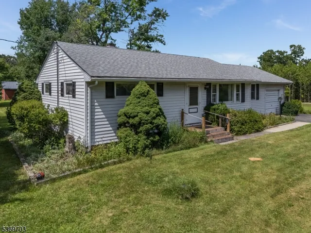$389,900 | 26 Regional Road, Annandale, NJ 08801