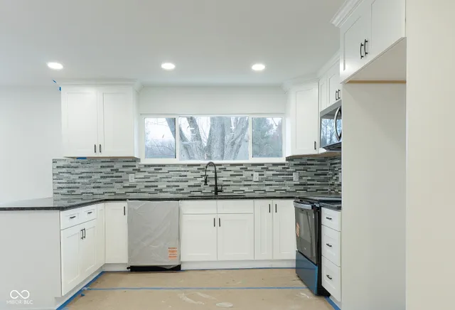 $380,000 | 3275 Maple Turn Lane, Martinsville, IN 46151