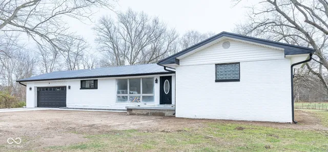 $380,000 | 3275 Maple Turn Lane, Martinsville, IN 46151
