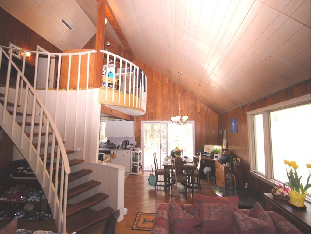 6 Algonquin Road Canton, MA 02021 - Photo 5 of 24 a view of an entryway and livingroom