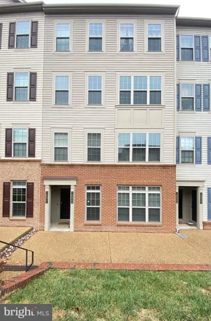 $2,790 | 14823 Chrysler Court, Woodbridge, VA 22193