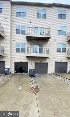 $2,790 | 14823 Chrysler Court, Woodbridge, VA 22193