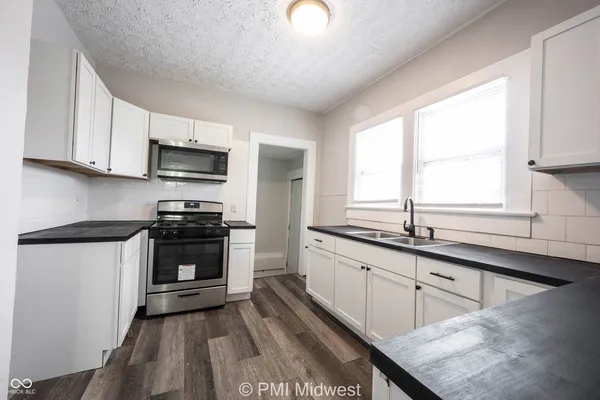 $1,195 | 729 North Bosart Avenue, Indianapolis, IN 46201