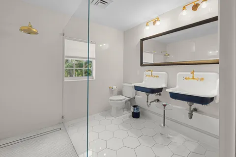 $6,250,000 | 1608 Lake Avenue, West Palm Beach, FL 33401