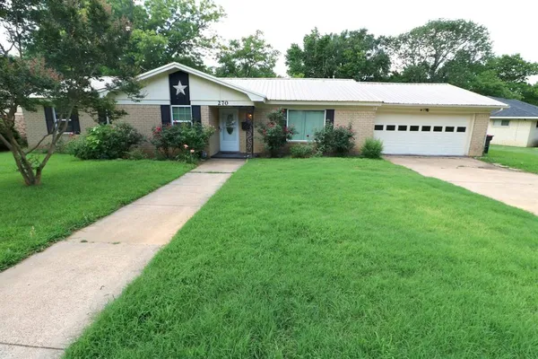 $259,500 | 270 26th Street Southeast, Paris, TX 75460