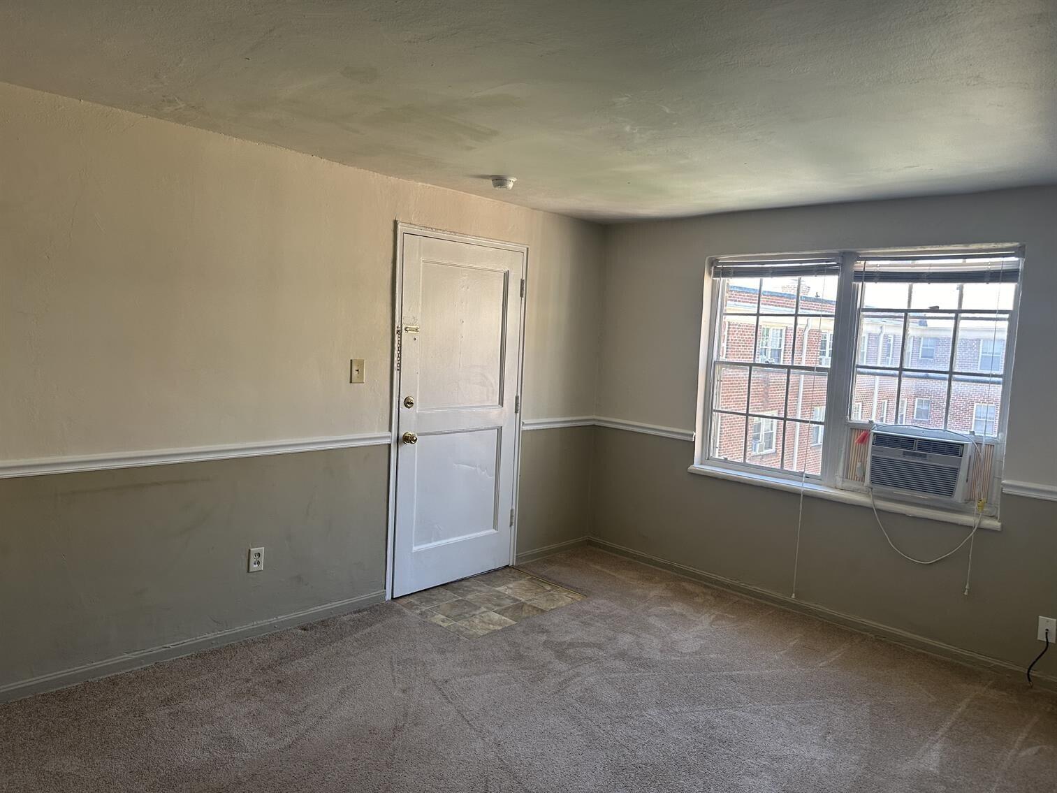 1728 Grandin Road Southwest, Unit 41 Roanoke, VA 24015 - Photo 4 of 9 IMG_3031
