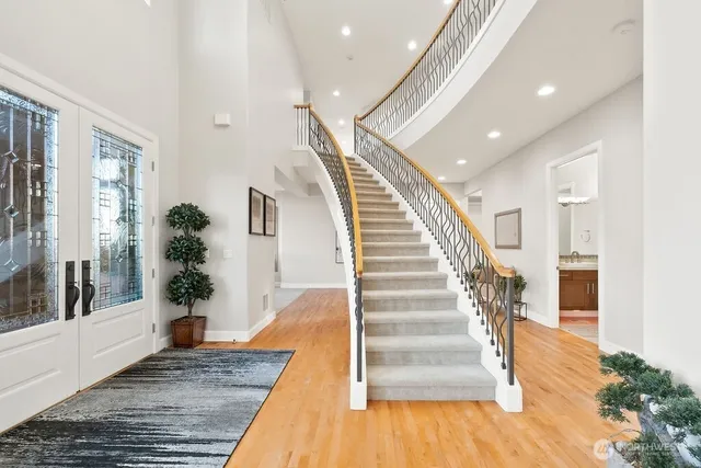 $2,268,900 | 7404 117th Place Southeast, Newcastle, WA 98056