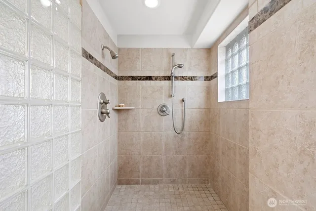 $2,268,900 | 7404 117th Place Southeast, Newcastle, WA 98056