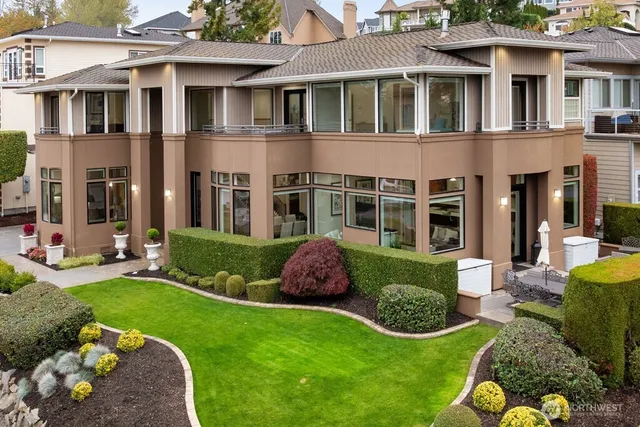 $2,268,900 | 7404 117th Place Southeast, Newcastle, WA 98056