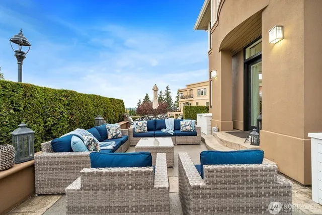 $2,268,900 | 7404 117th Place Southeast, Newcastle, WA 98056