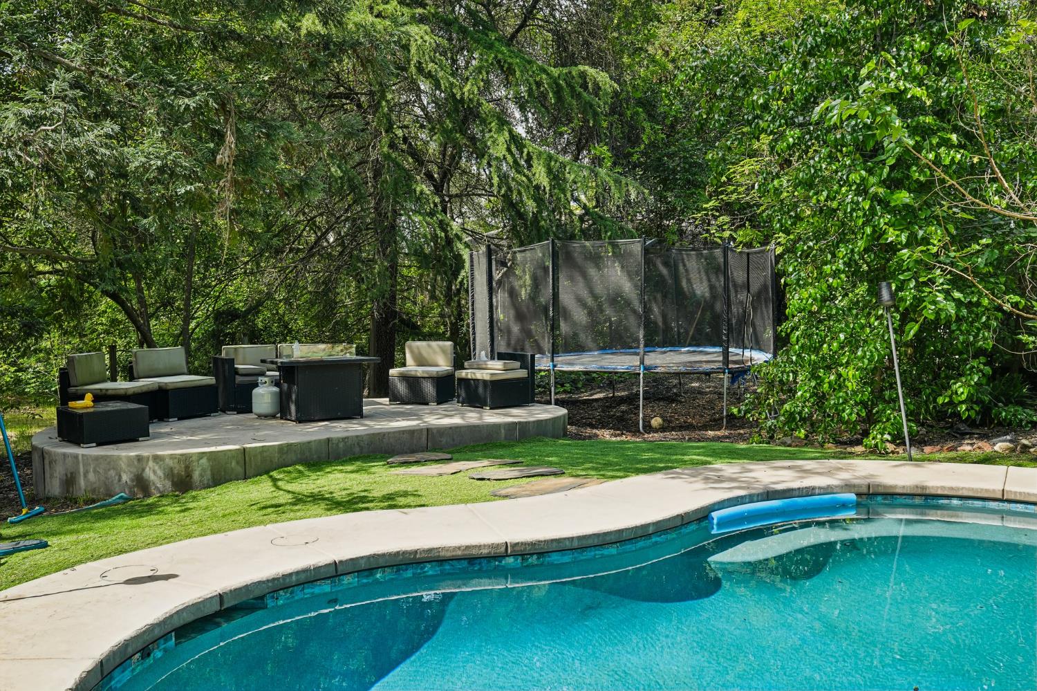3611 Cambridge Road Cameron Park, CA 95682 - Photo 33 of 34