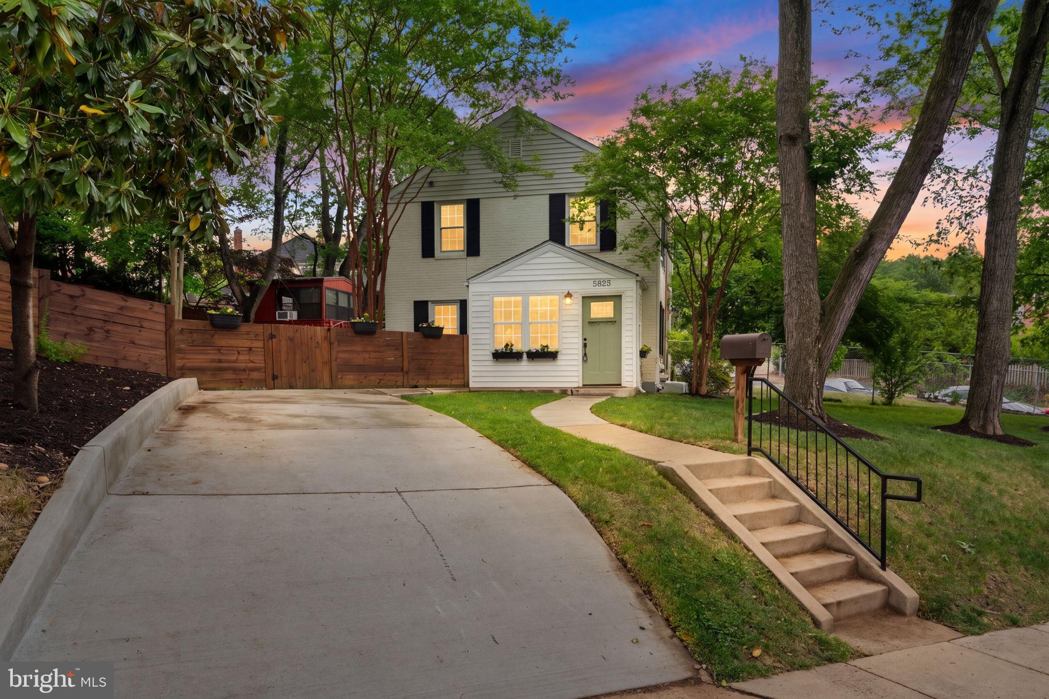 5823 Monticello Road Alexandria, VA 22303 - Photo 2 of 41 Sought After Jefferson Manor
