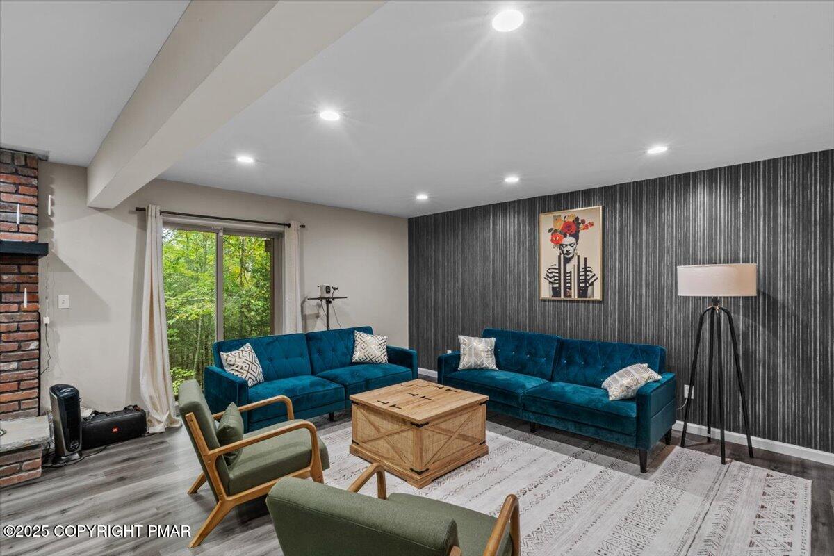 415 Canterbury Road Bushkill, PA 18324 - Photo 28 of 36 a living room with furniture and a large window