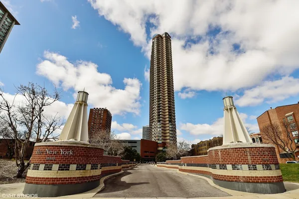 $450,000 | 3660 North Lake Shore Drive, Unit 1613, Chicago, IL 60613