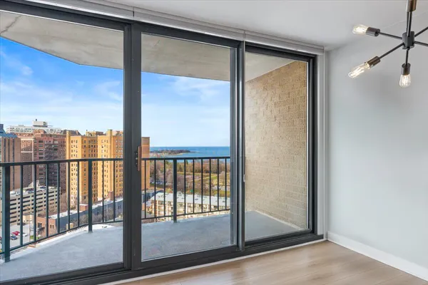$450,000 | 3660 North Lake Shore Drive, Unit 1613, Chicago, IL 60613
