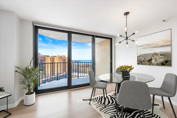 $450,000 | 3660 North Lake Shore Drive, Unit 1613, Chicago, IL 60613