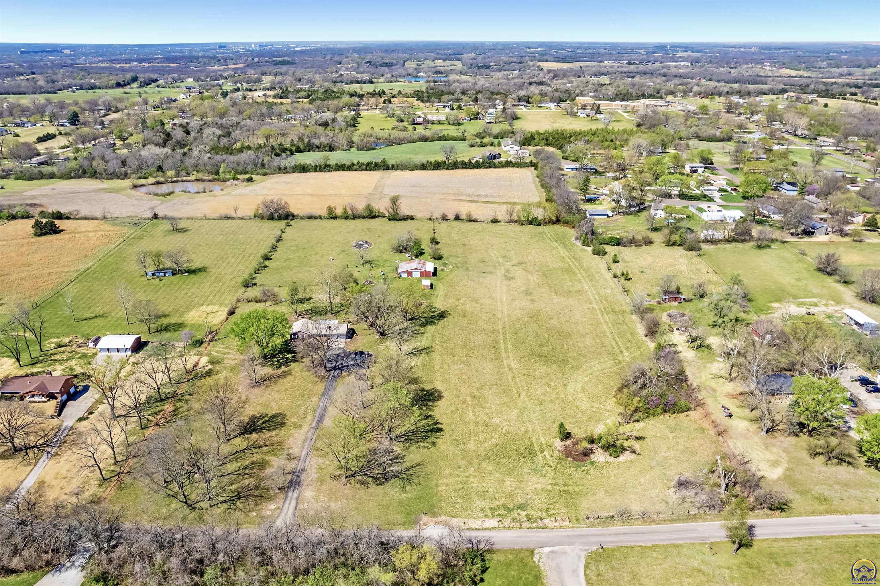 3641 Northeast Kincaid Road Topeka, KS 66617 - Photo 11 of 54